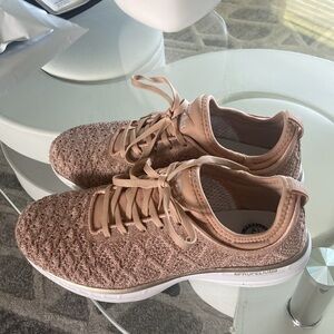 APL Techloom Phantom Sneakers Rose Gold Glitter Sparkle 10.5 propulsion labs